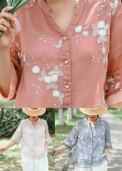 Effortlessly Elegant Blouse with a Timeless Design