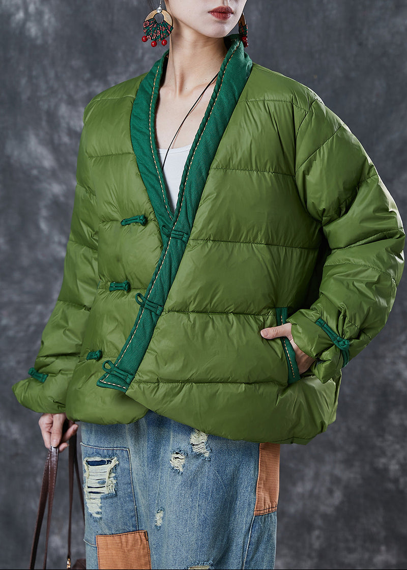 Effortlessly Elegant Coat with a Timeless Design