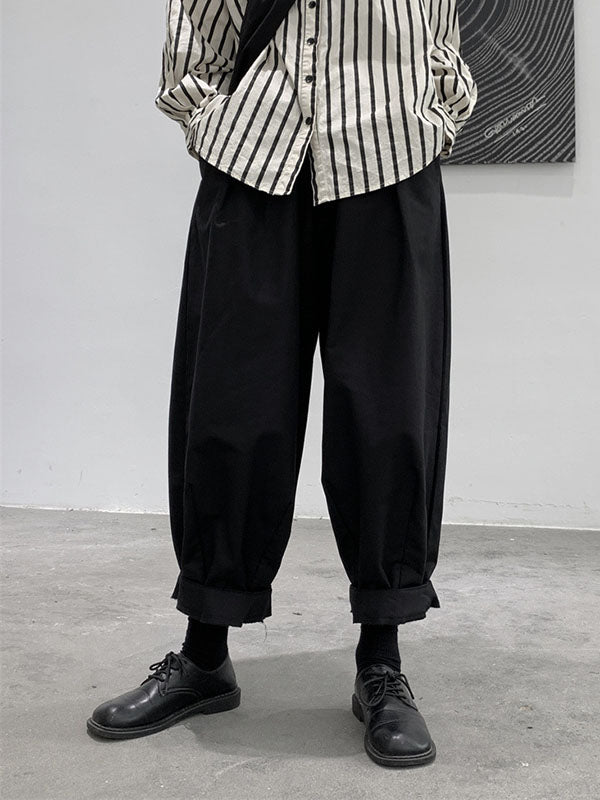 Effortlessly Elegant Pants with a Timeless Design