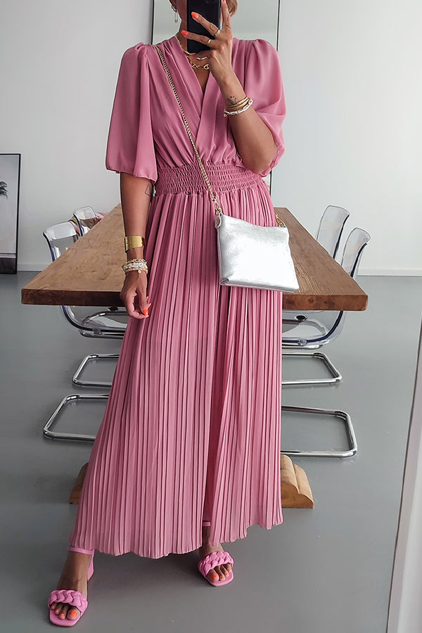 Sophisticated Garment with a Clean Classic Look