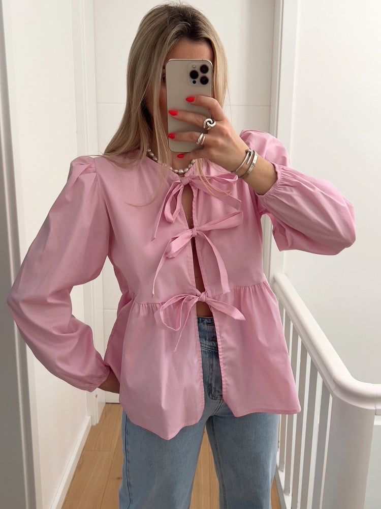 Polished Blouse with an Effortless Classic Look