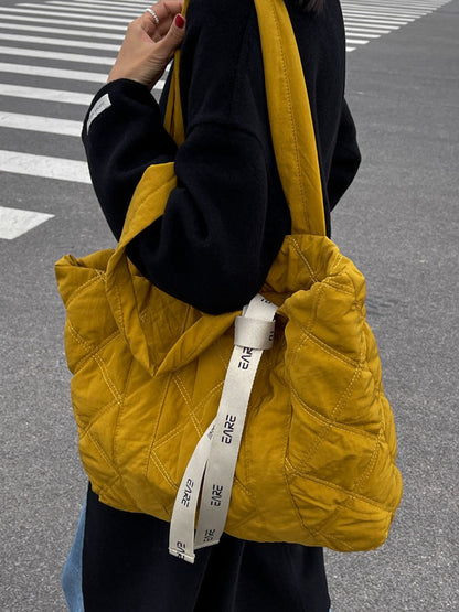 Beautifully Crafted Bag in a Classic Style
