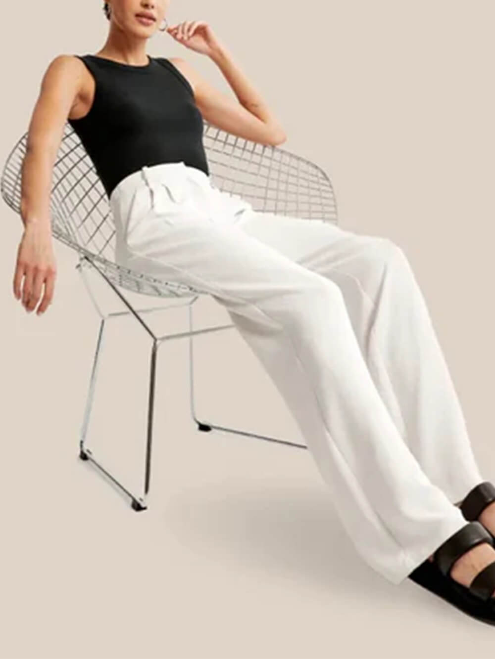 Classic Vintage Pants with a Flattering Fit