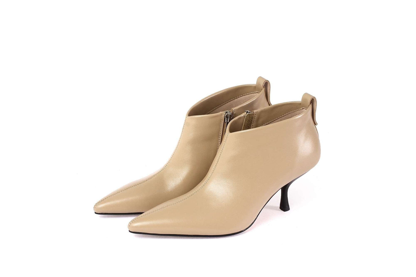 Elegantly Styled Boots for Everyday Wear