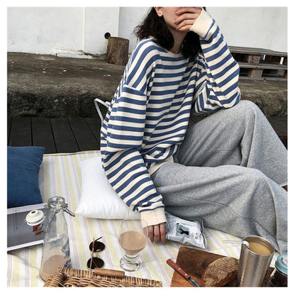 Classic Vintage Shirt with a Flattering Fit