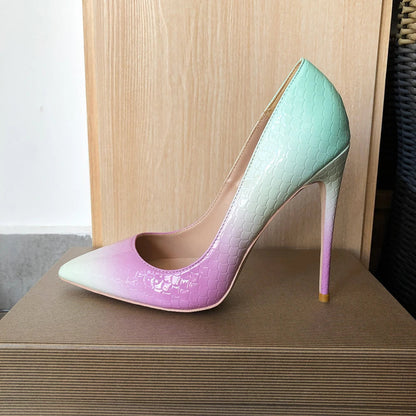 Effortlessly Elegant Shoes with a Timeless Design