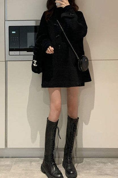 Elegantly Styled Coat for Everyday Wear