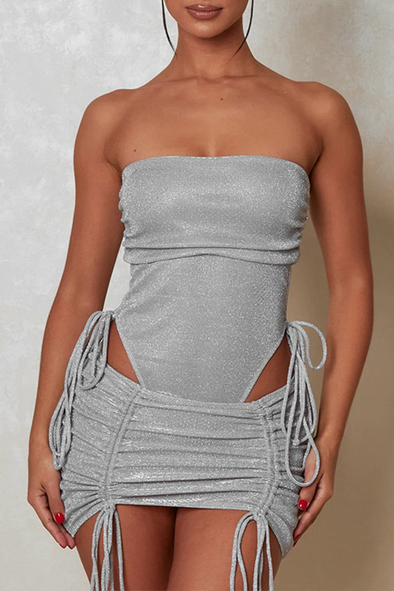 Sophisticated Garment with a Clean Classic Look