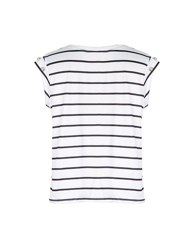 Classic Vintage T-Shirt with a Flattering Fit