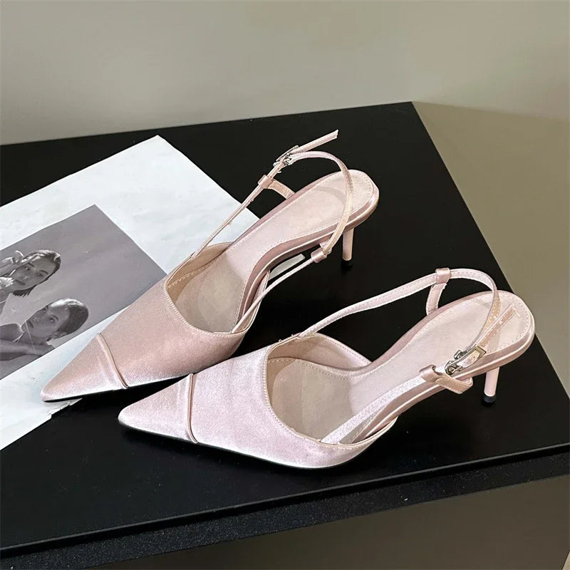 Polished Heels with an Effortless Classic Look