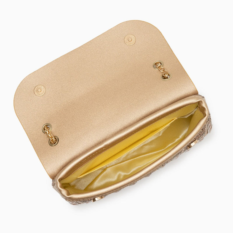 A Vintage Style Bag with Delicate Timeless Details