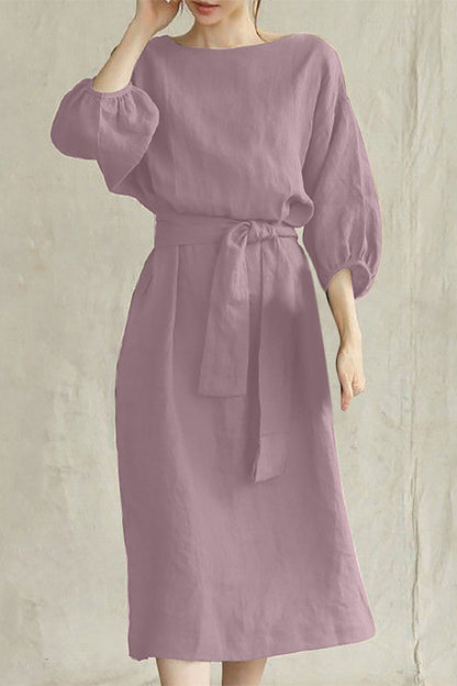 Well Tailored Dress with a Graceful Silhouette