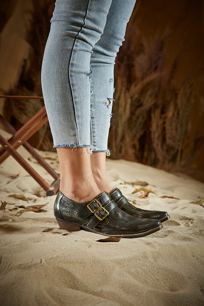Classic Vintage & Enduringly Stylish Shoes