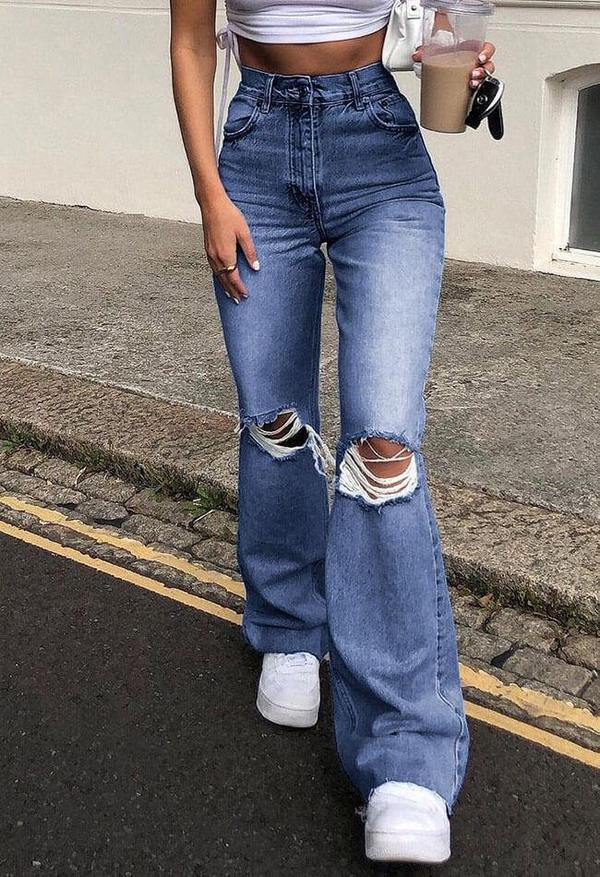 Well Tailored Pants with a Graceful Silhouette