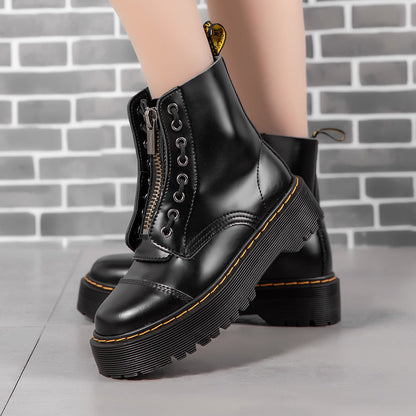 Beautifully Finished Boots in a Timeless Design