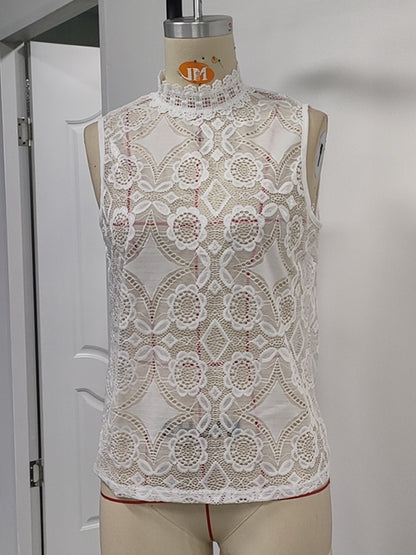 Well Tailored Top with a Graceful Silhouette