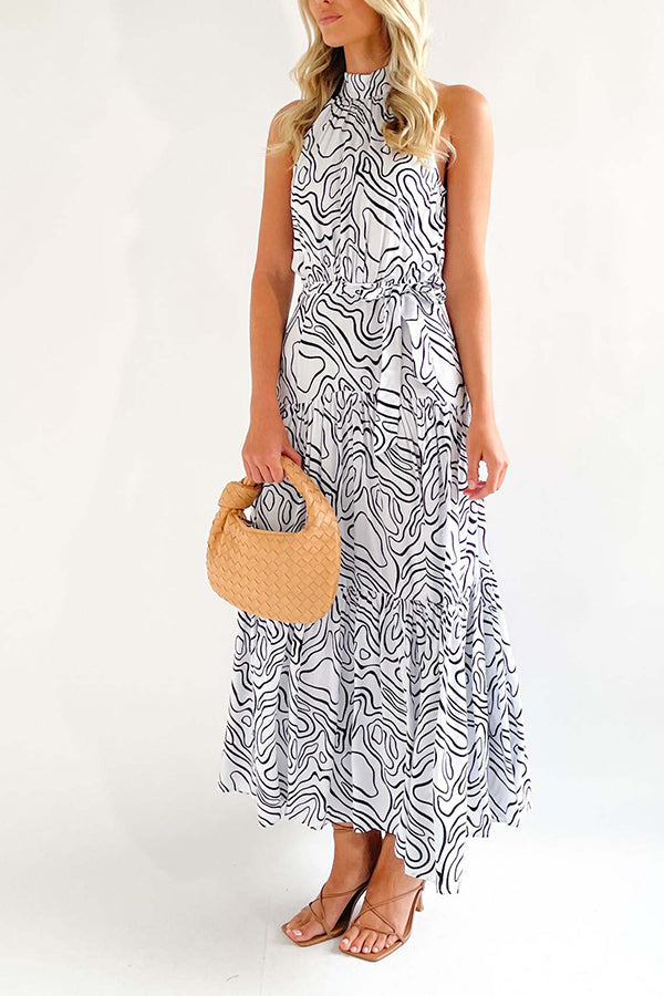 Gracefully Styled Dress for Any Occasion