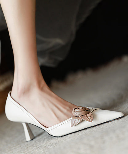Beautifully Finished Heels in a Timeless Design