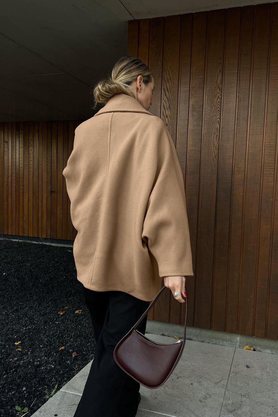 Beautifully Finished Coat in a Timeless Design