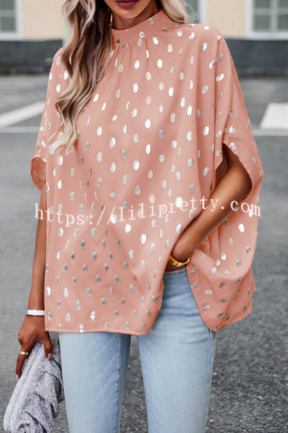 Effortlessly Elegant Blouse with a Timeless Design