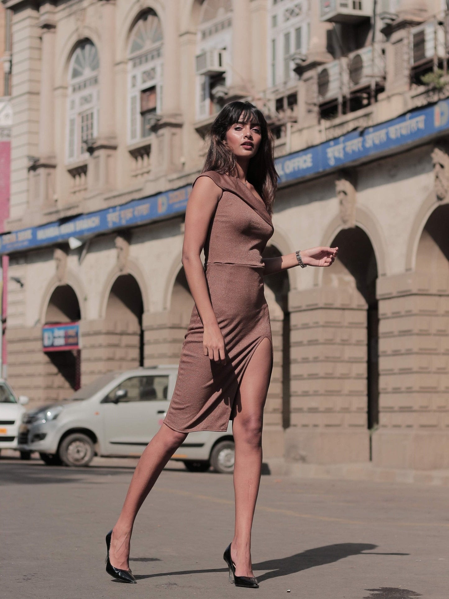 Beautifully Crafted Dress in a Classic Style