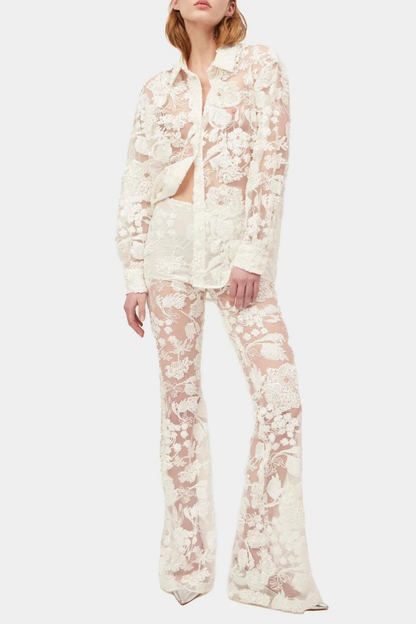 Well Tailored Pants with a Graceful Silhouette