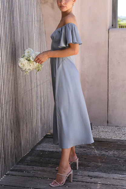 Beautifully Finished Dress in a Timeless Design