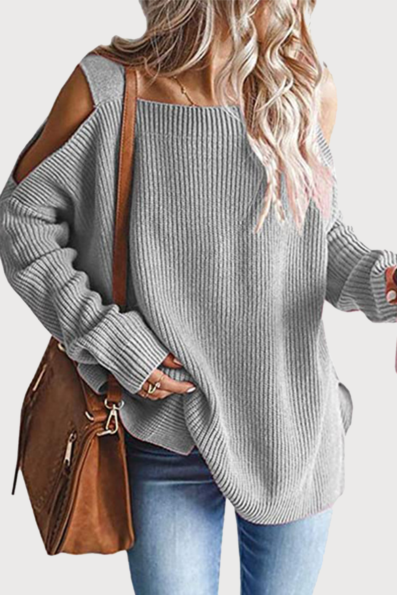 Effortlessly Elegant Top with a Timeless Design
