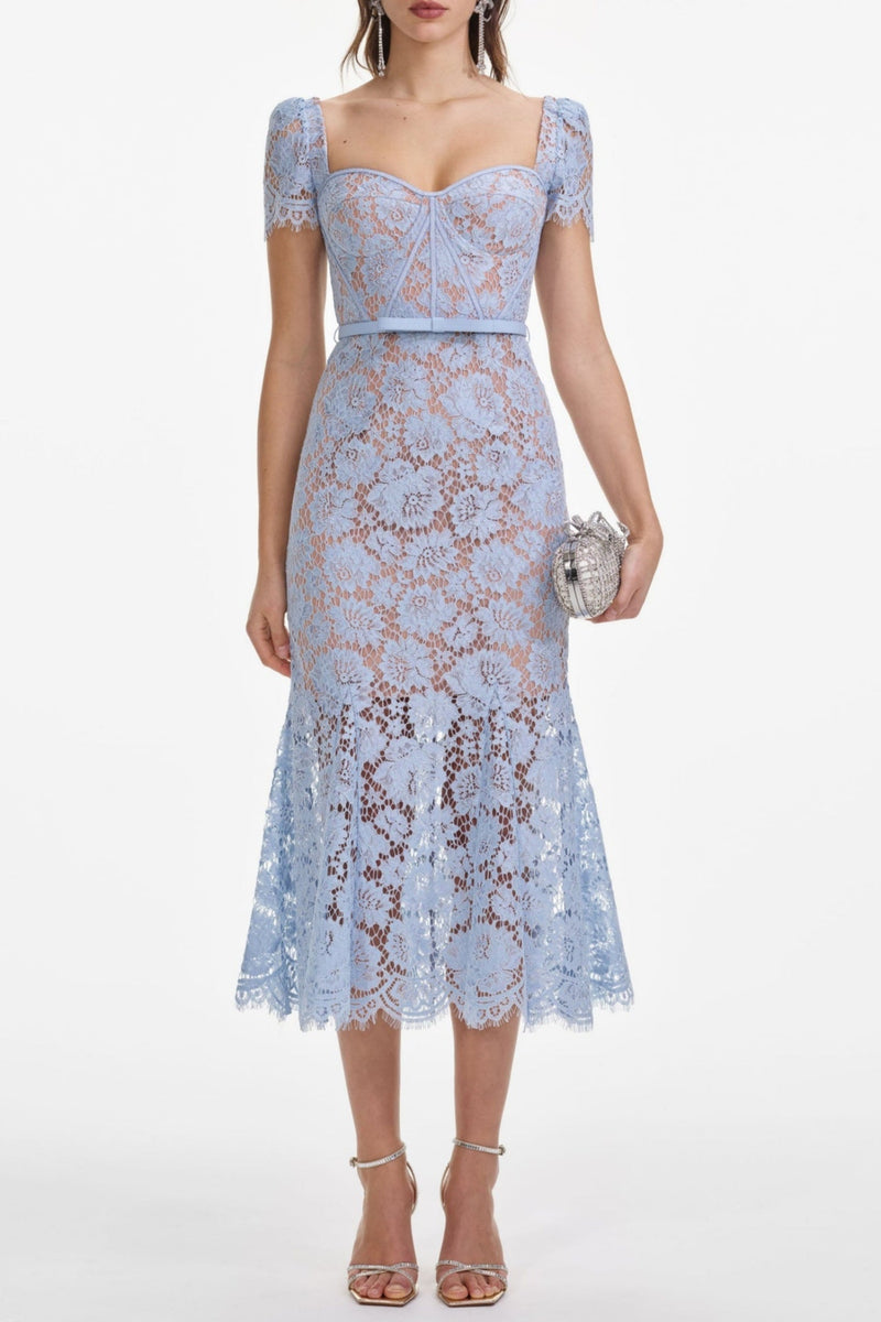 Gracefully Styled Dress for Any Occasion