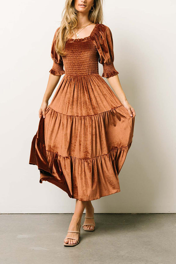 Classic Vintage Dress with a Flattering Fit