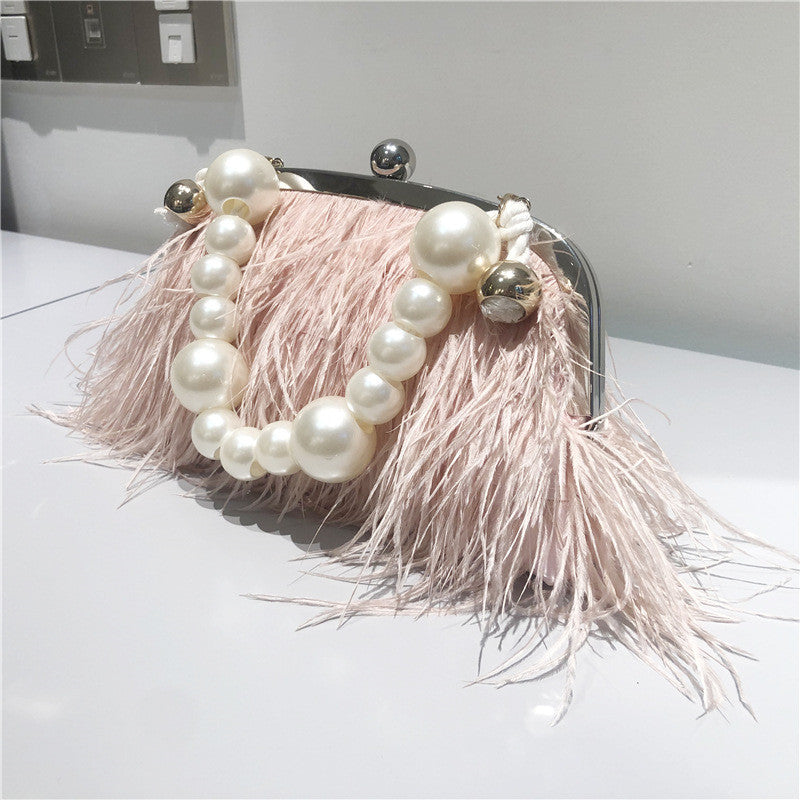 Effortlessly Elegant Bag with a Timeless Design