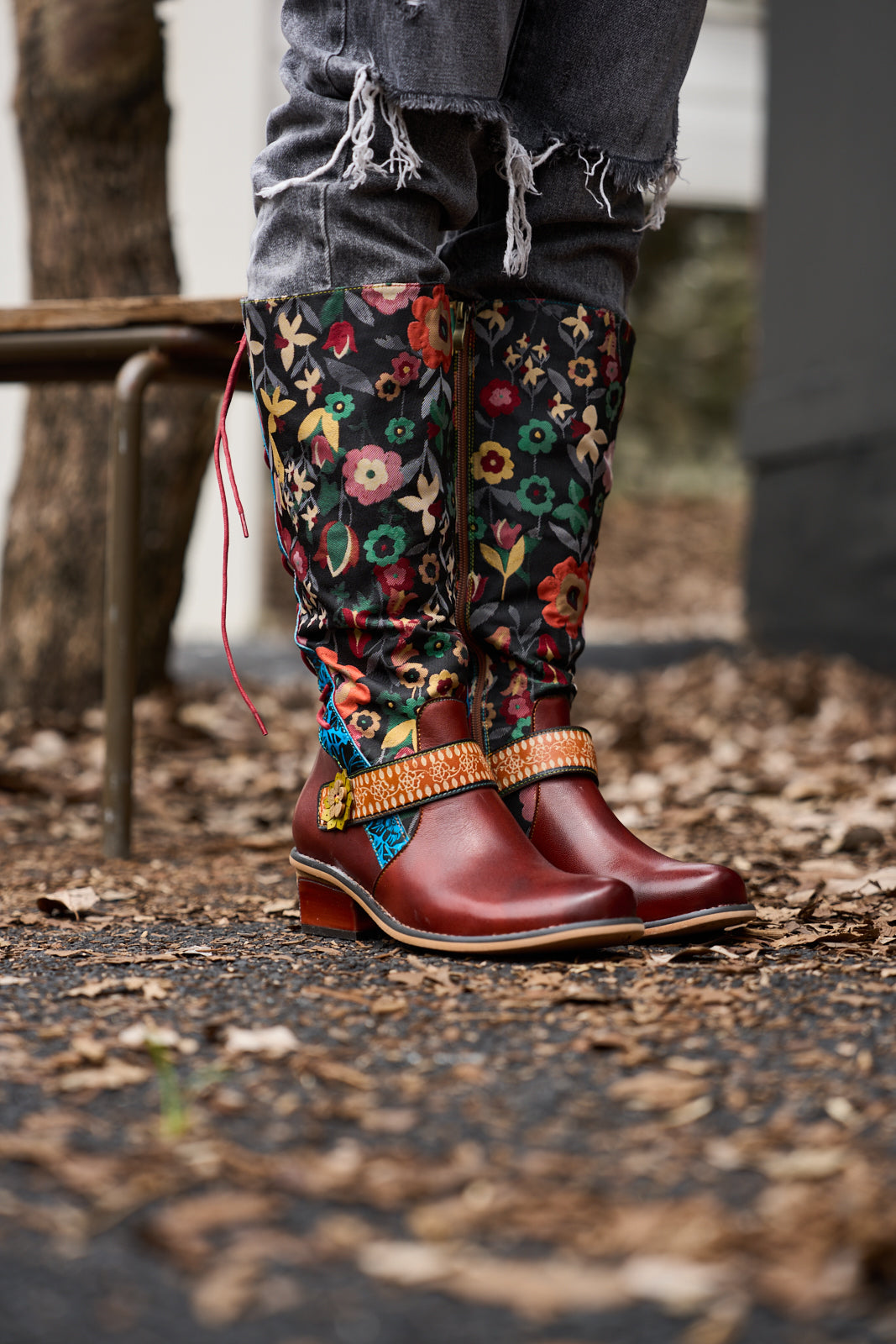 Beautifully Finished Boots in a Timeless Design