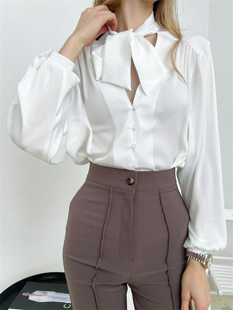 Effortlessly Elegant Blouse with a Timeless Design