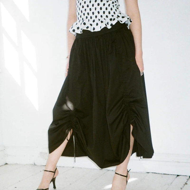 Effortlessly Elegant Garment with a Timeless Design