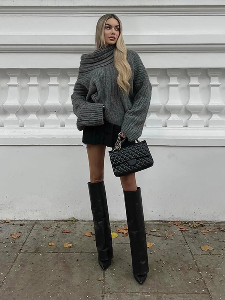 Beautifully Finished Sweater in a Timeless Design