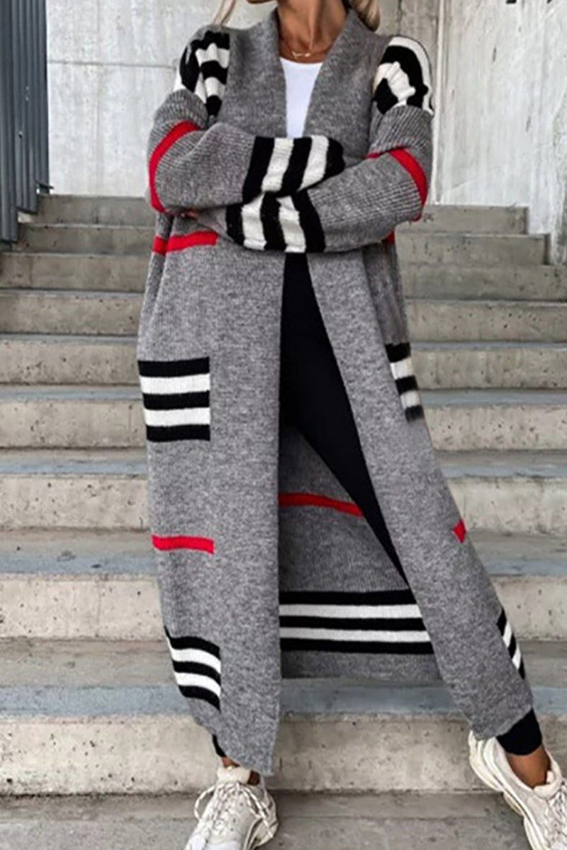 Sophisticated Garment with a Clean Classic Look