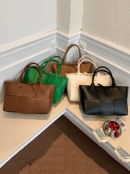 Classic Vintage Bag with a Flattering Fit