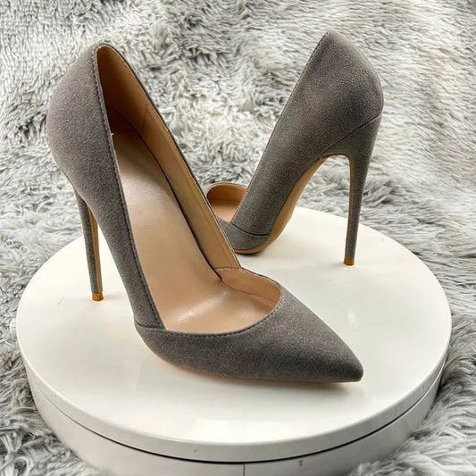 Well Tailored Heels with a Graceful Silhouette