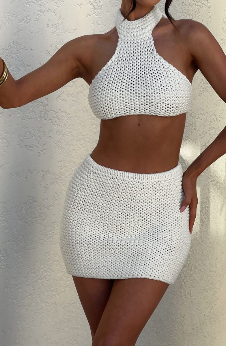 Gracefully Styled Garment for Any Occasion