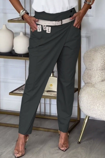 Classic Vintage Trousers with a Flattering Fit