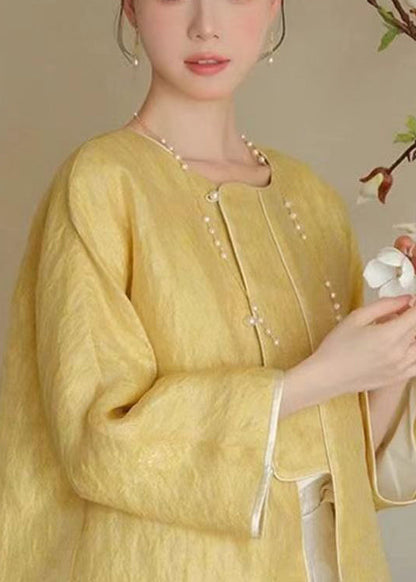 Elegantly Styled Coat for Everyday Wear
