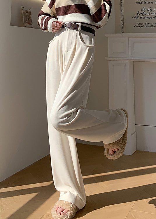 Classic Vintage Pants with a Flattering Fit