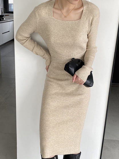 Classic Vintage Sweater with a Flattering Fit