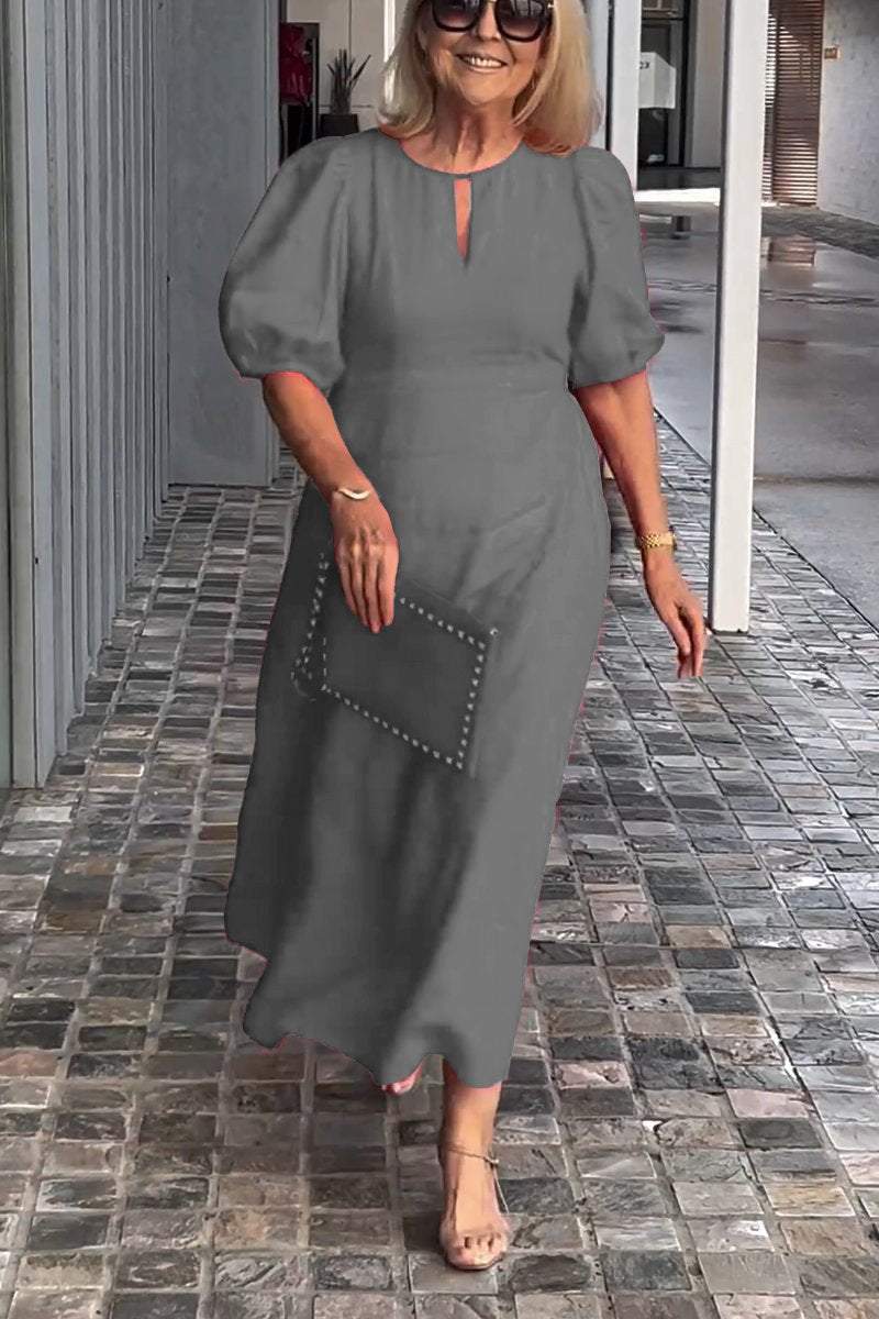 Beautifully Finished Dress in a Timeless Design