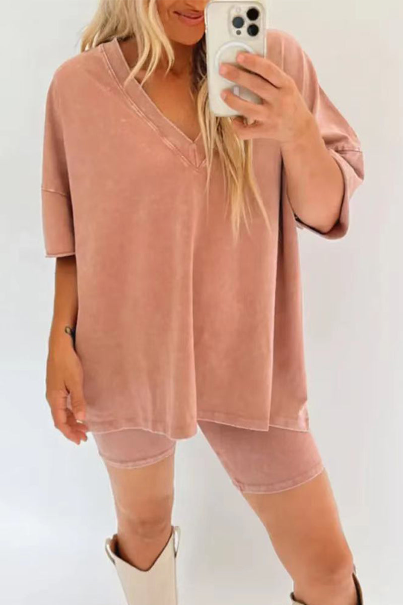 Effortlessly Elegant Garment with a Timeless Design