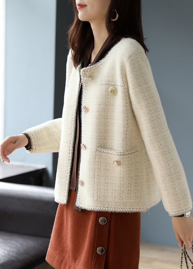 Polished Coat with an Effortless Classic Look