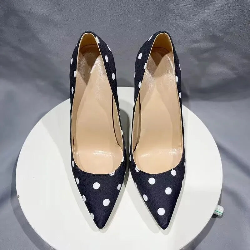 Polished Heels with an Effortless Classic Look