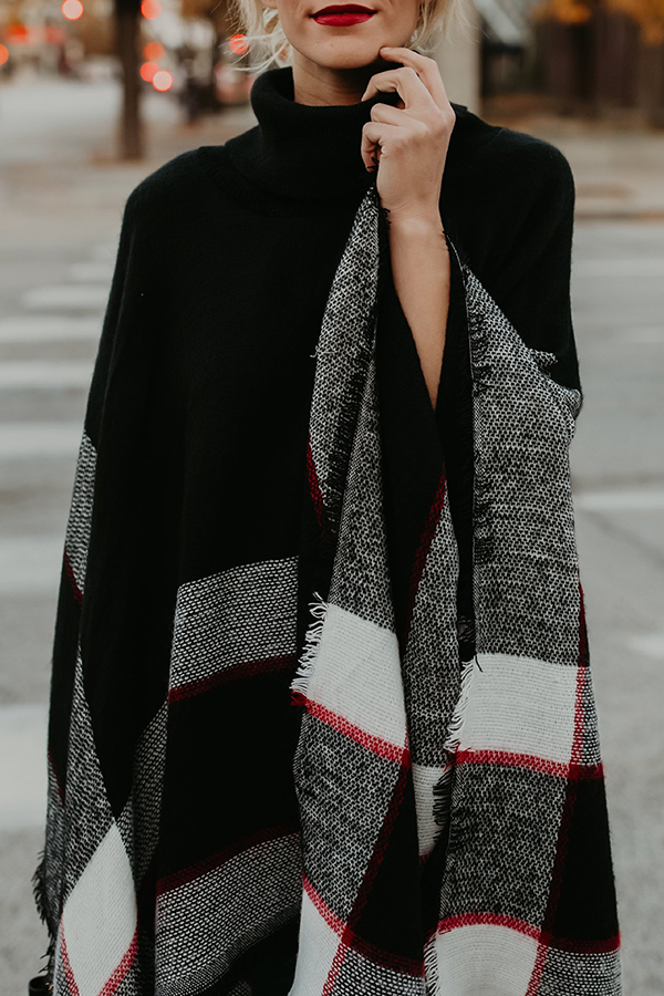 Well Tailored Sweater with a Graceful Silhouette