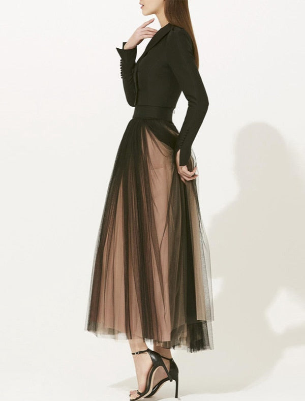 Beautifully Finished Top in a Timeless Design