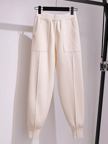 Effortlessly Elegant Pants with a Timeless Design